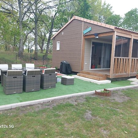 לבוהר La Cabane 27 ~ Chalet Cosy Au Bord Du Lac De Peyre מראה חיצוני תמונה