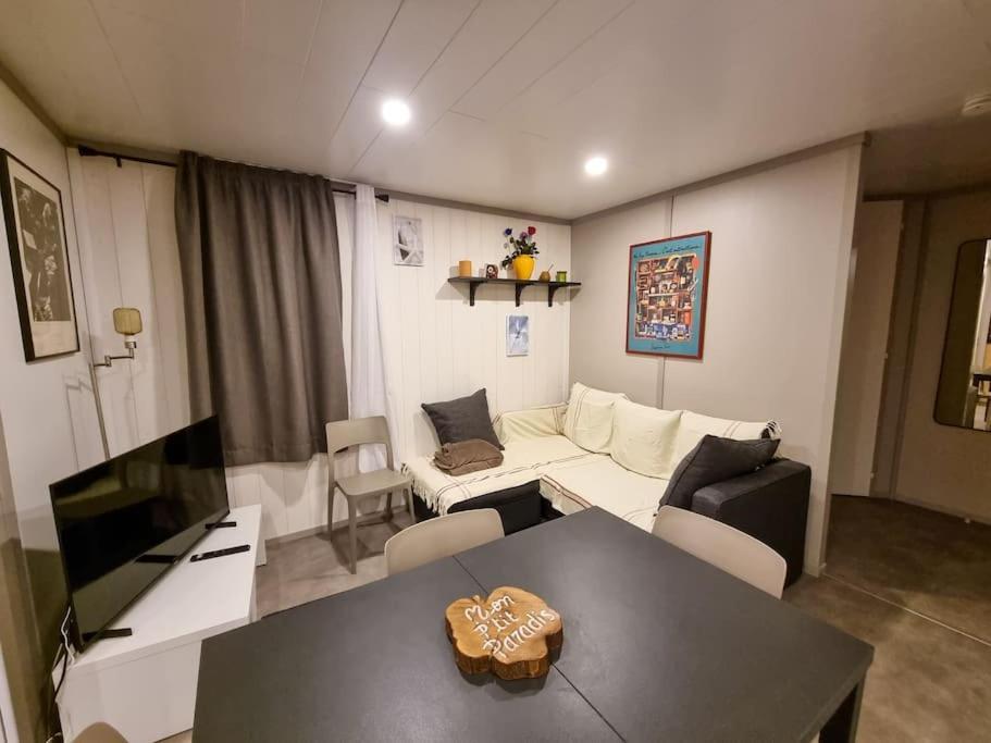 לבוהר La Cabane 27 ~ Chalet Cosy Au Bord Du Lac De Peyre מראה חיצוני תמונה