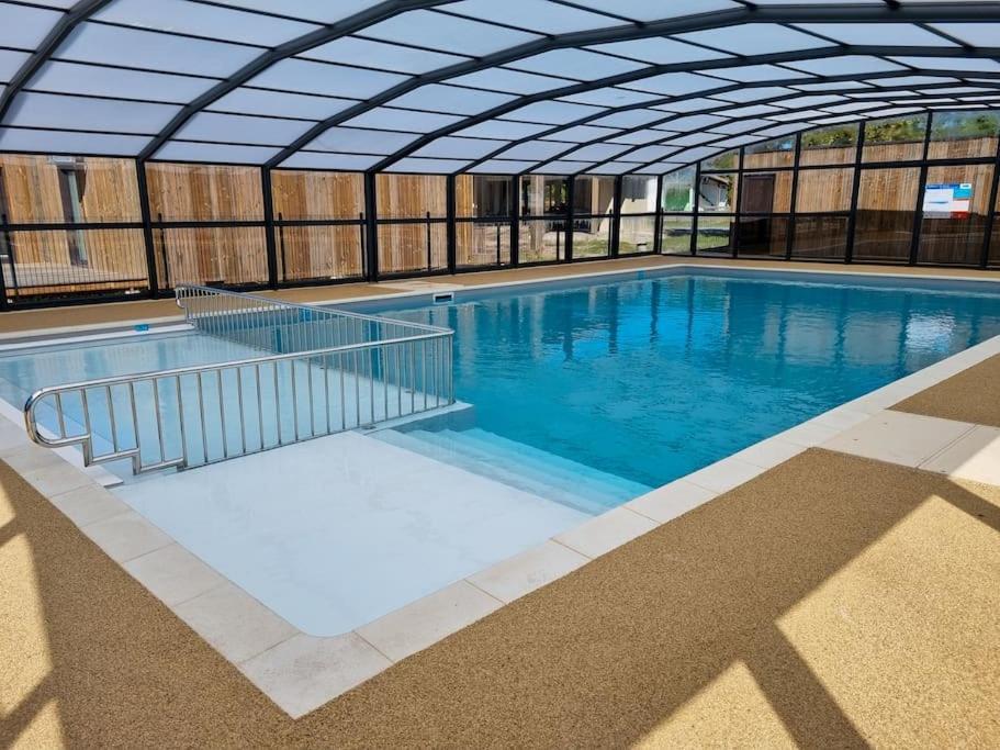 לבוהר La Cabane 27 ~ Chalet Cosy Au Bord Du Lac De Peyre מראה חיצוני תמונה