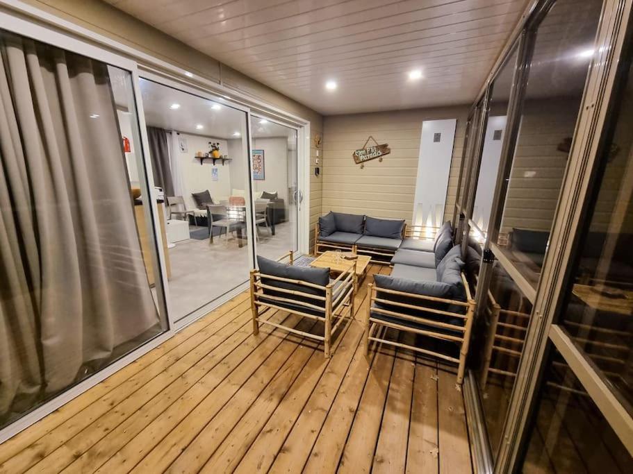 לבוהר La Cabane 27 ~ Chalet Cosy Au Bord Du Lac De Peyre מראה חיצוני תמונה