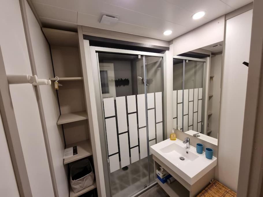 לבוהר La Cabane 27 ~ Chalet Cosy Au Bord Du Lac De Peyre מראה חיצוני תמונה