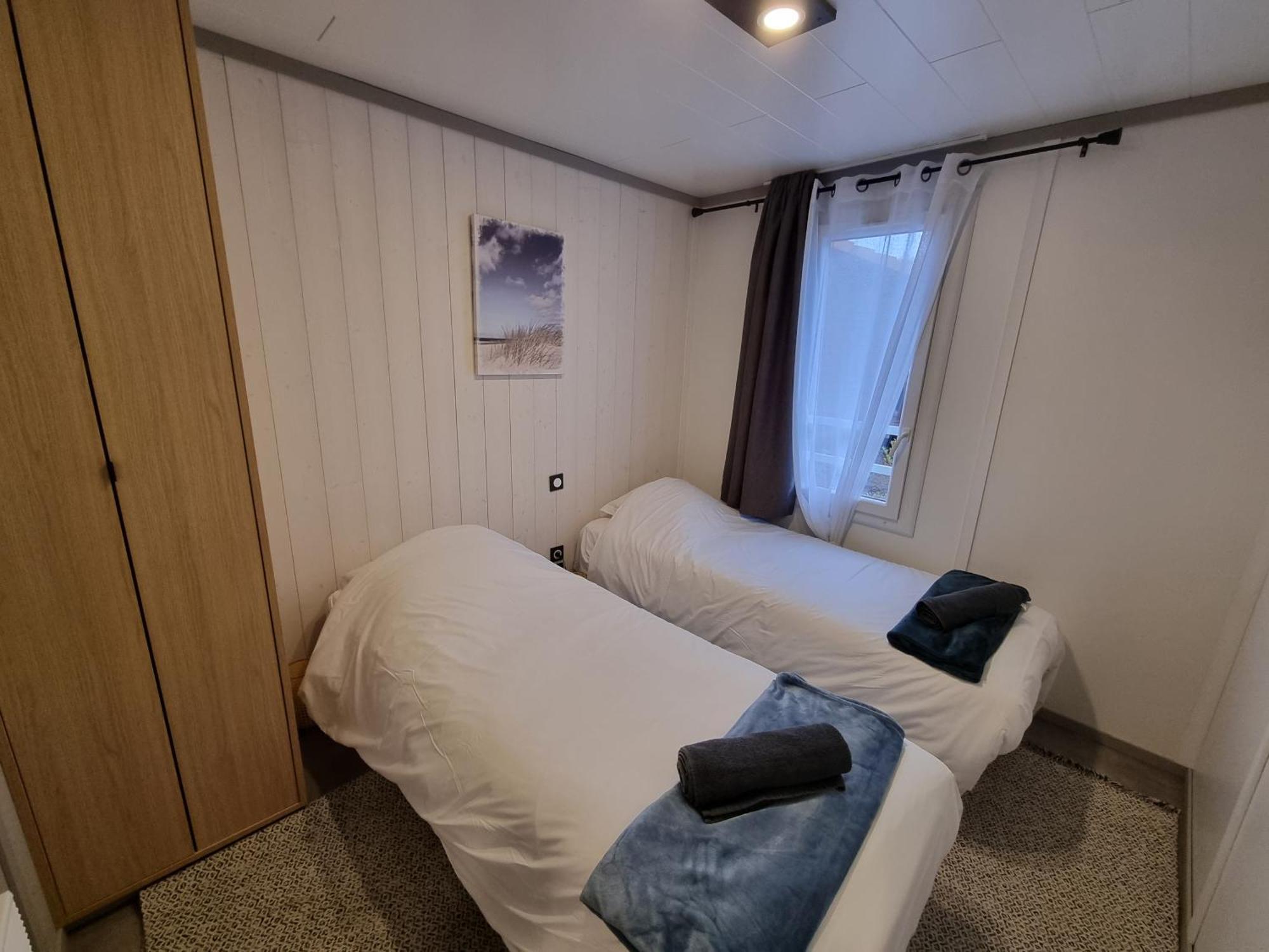 לבוהר La Cabane 27 ~ Chalet Cosy Au Bord Du Lac De Peyre מראה חיצוני תמונה
