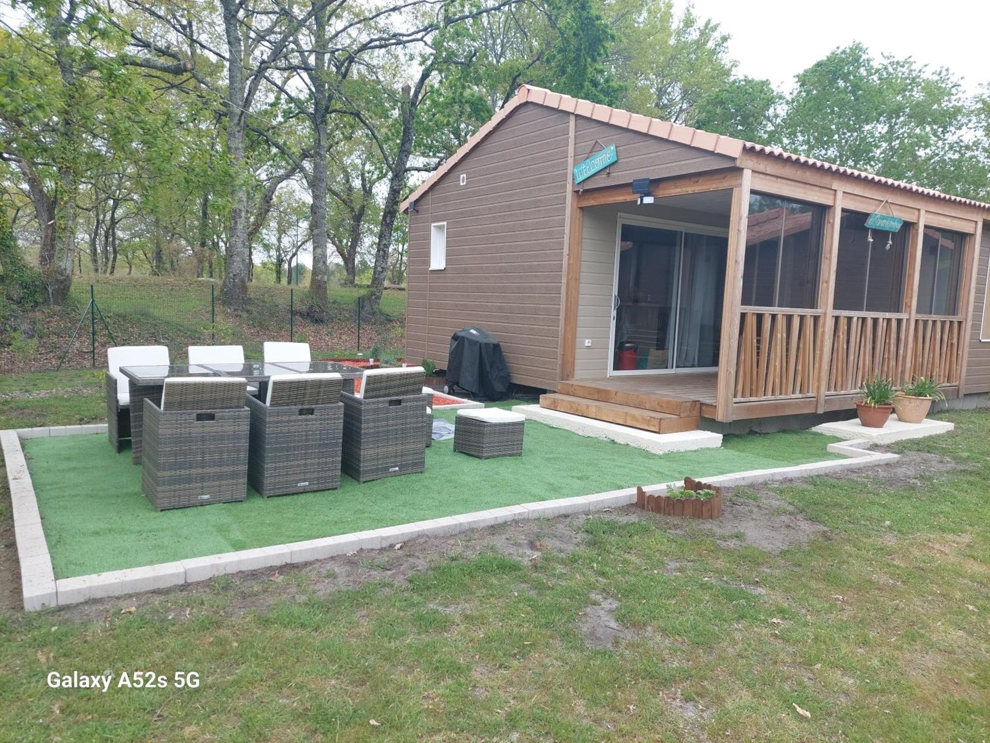 לבוהר La Cabane 27 ~ Chalet Cosy Au Bord Du Lac De Peyre מראה חיצוני תמונה